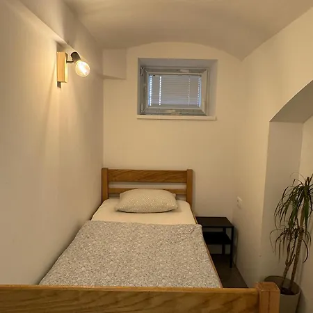 Vv Way - Lisica Zvitorepka Daire Ljubljana