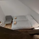 Daire Vv Way - Lisica Zvitorepka Ljubljana