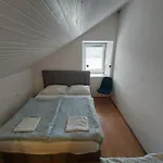 Daire Vv Way - Lisica Zvitorepka *