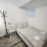 Vv Way - Lisica Zvitorepka Ljubljana