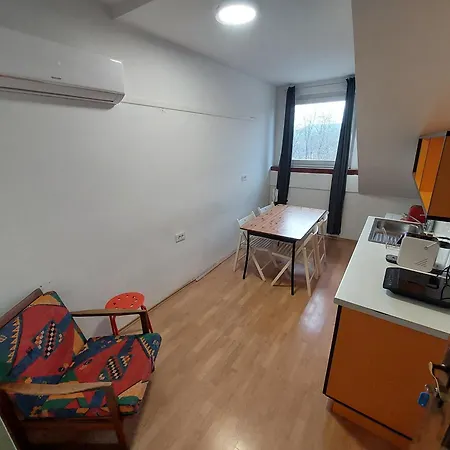 Vv Way - Lisica Zvitorepka