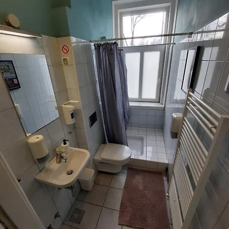 Vv Way - Lisica Zvitorepka * Laibach