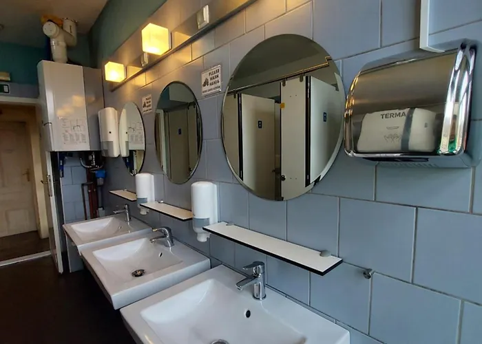 Vv Way - Lisica Zvitorepka * ليوبليانا