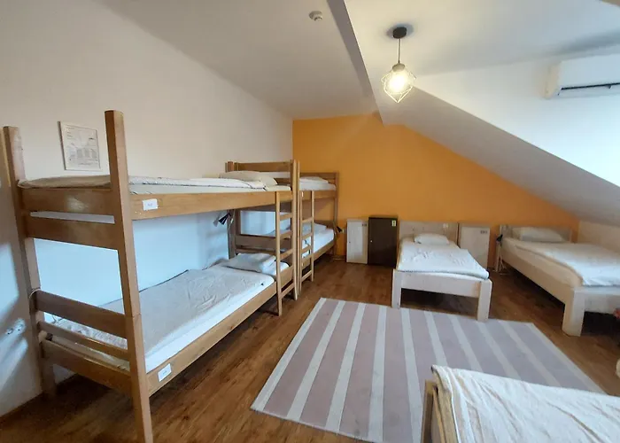 Vv Way - Lisica Zvitorepka * ليوبليانا